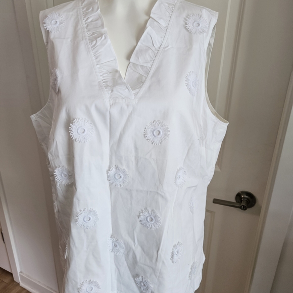 Talbots White Ruffle V-Neck Top - Picture 2 of 2